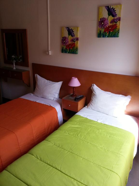Quarto Duplo com Casa de Banho Privativa